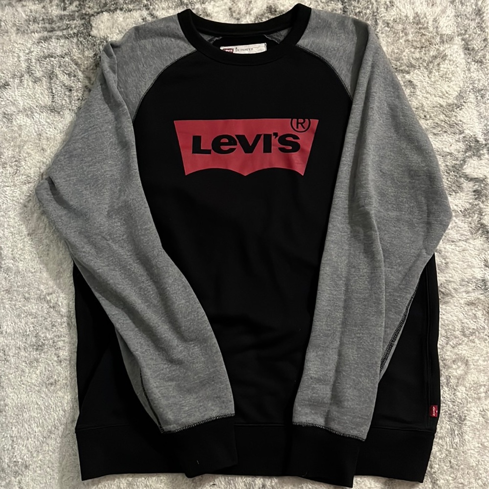 Levi’s mens crewneck